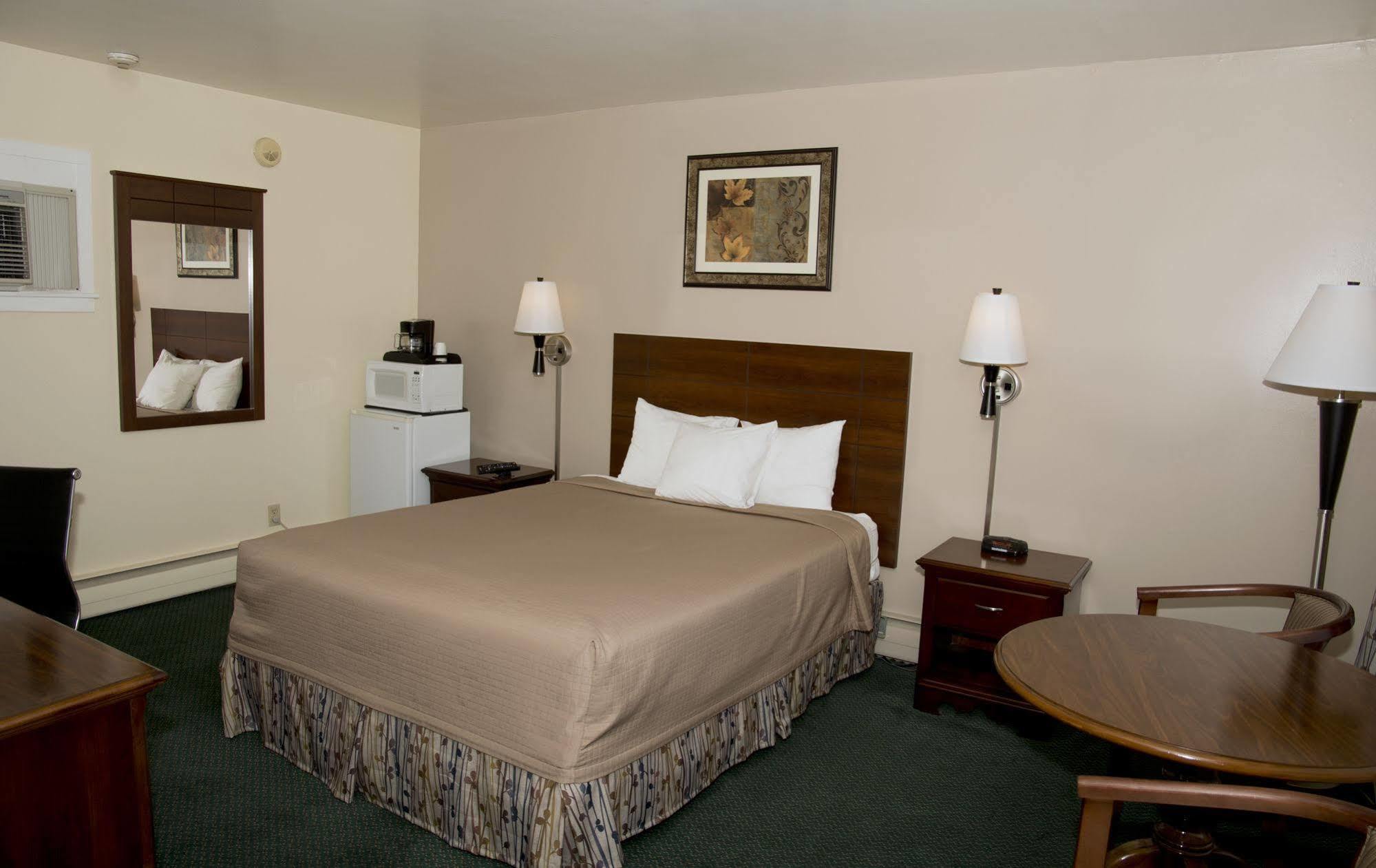 Travelers Inn Брансуик Экстерьер фото