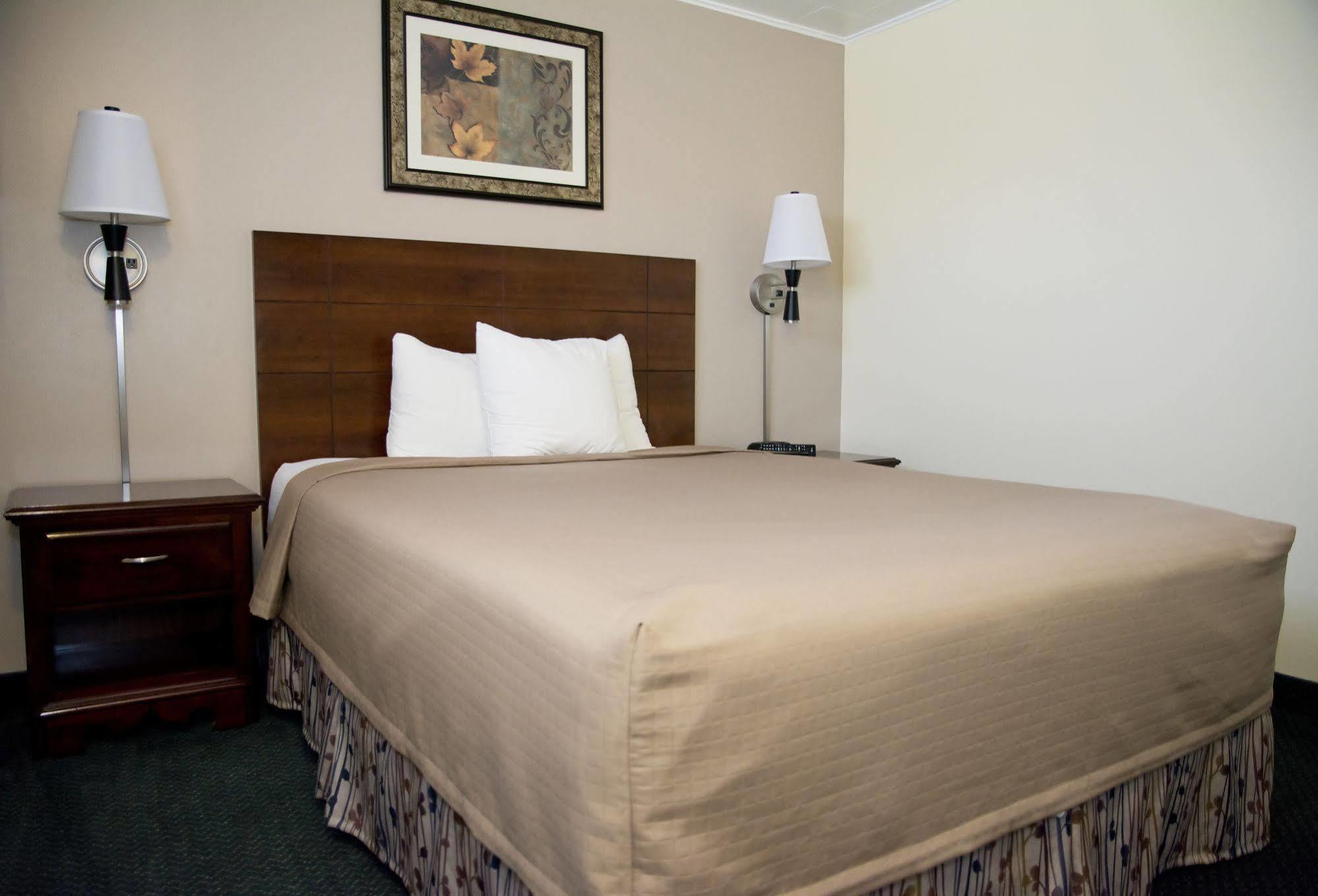 Travelers Inn Брансуик Экстерьер фото