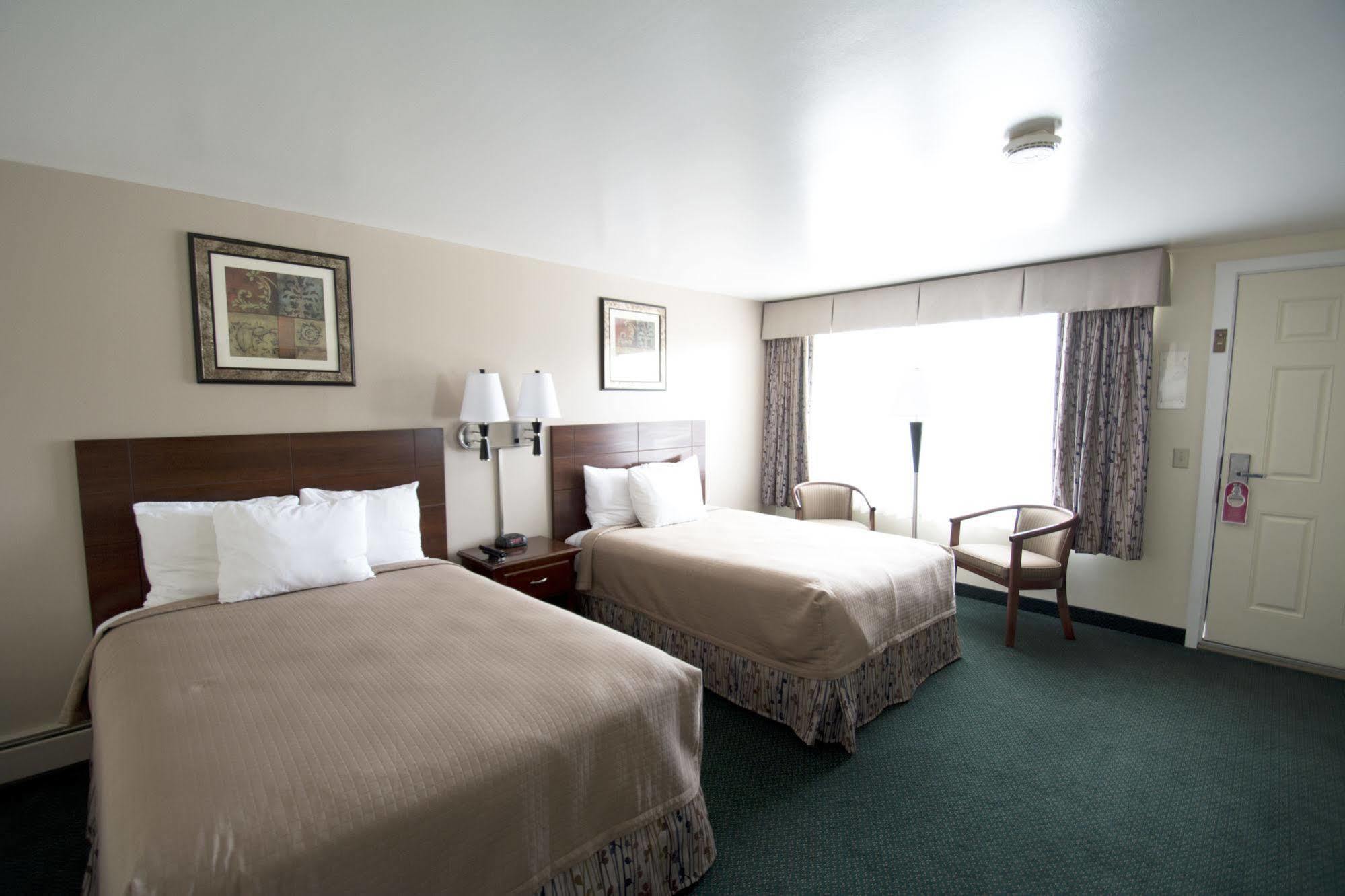 Travelers Inn Брансуик Экстерьер фото
