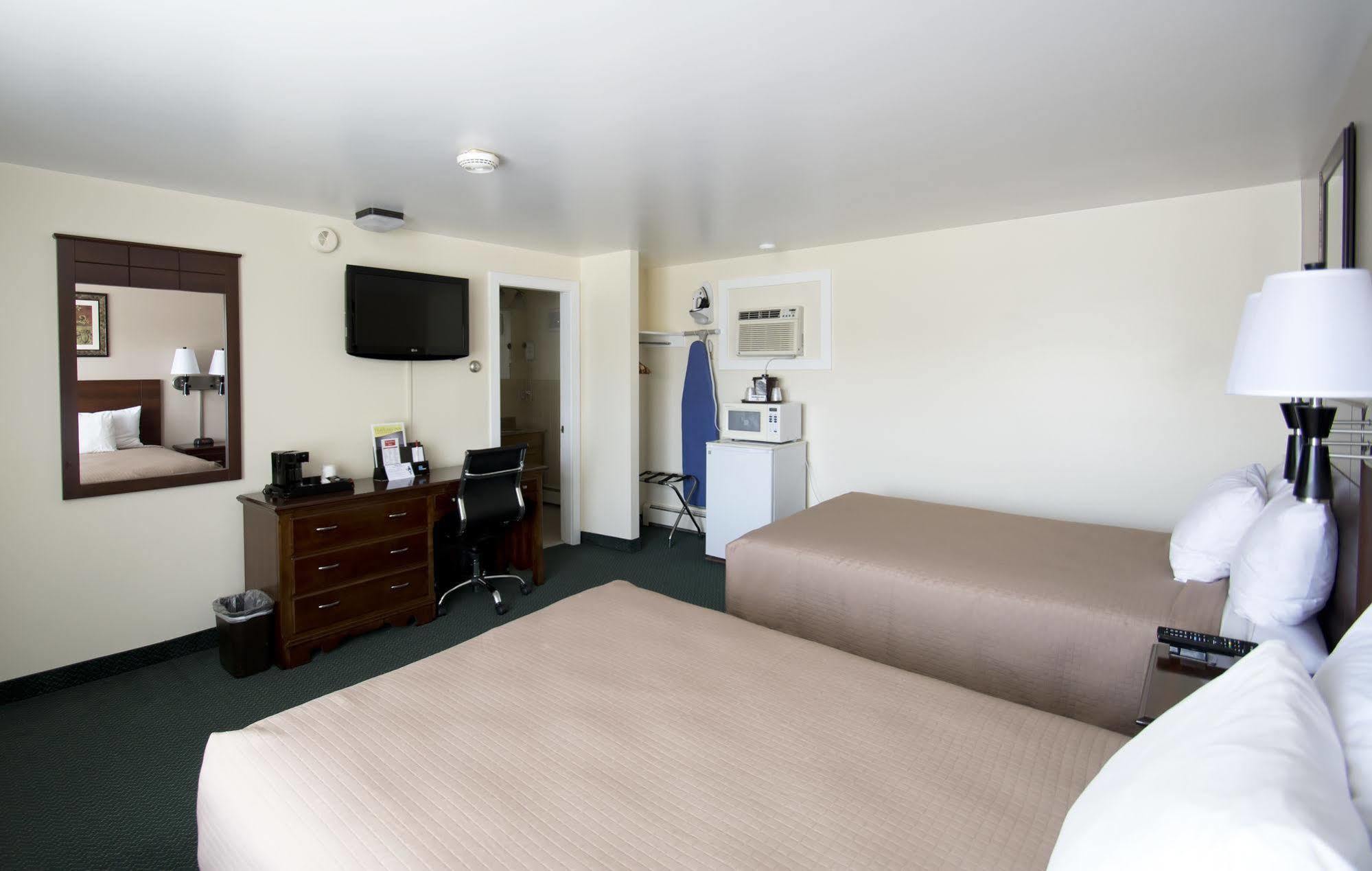 Travelers Inn Брансуик Экстерьер фото
