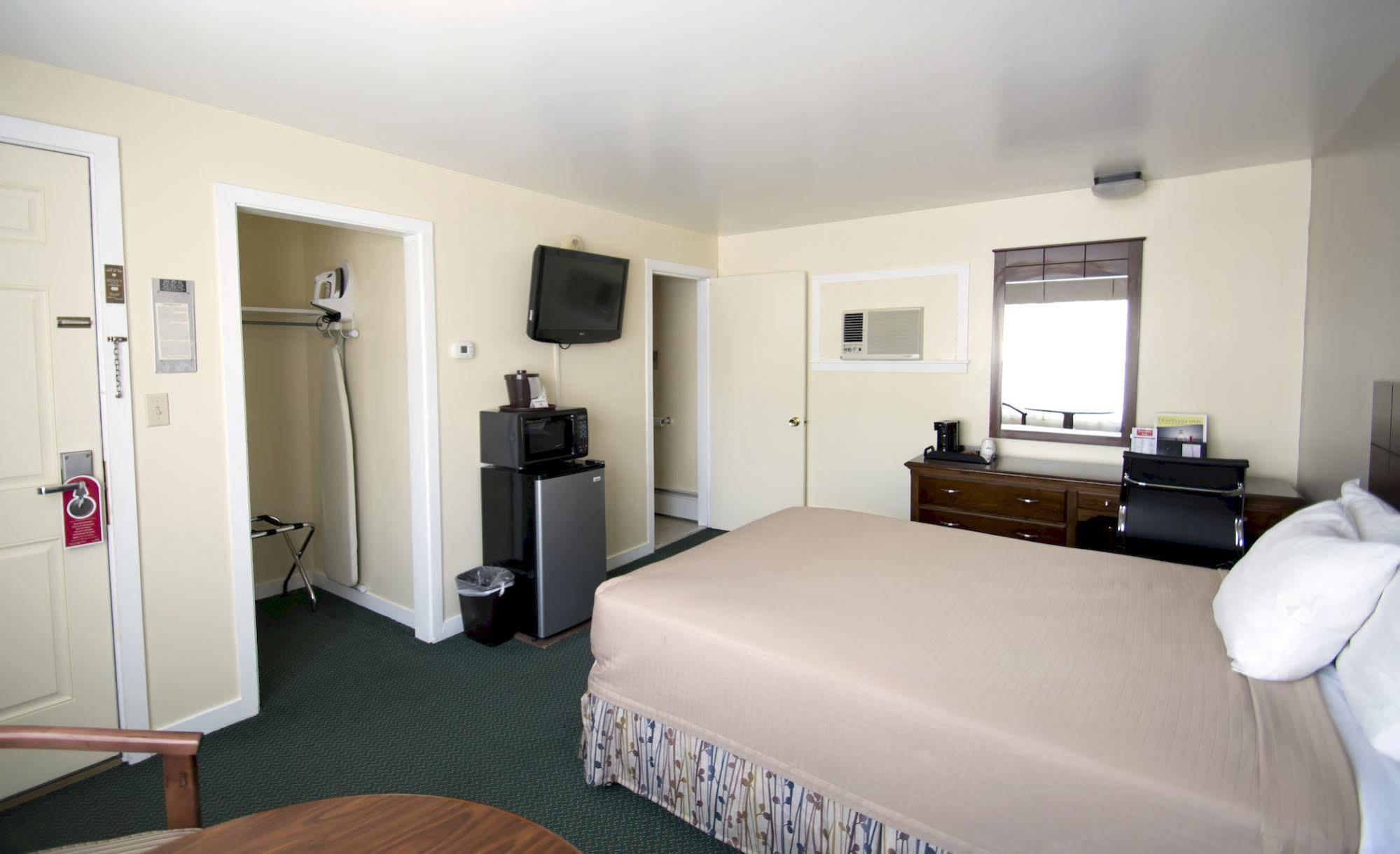 Travelers Inn Брансуик Экстерьер фото